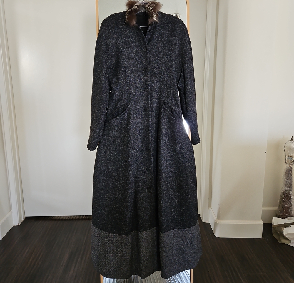 Wool Long Coat with Fur Collar in Dark Charcoal